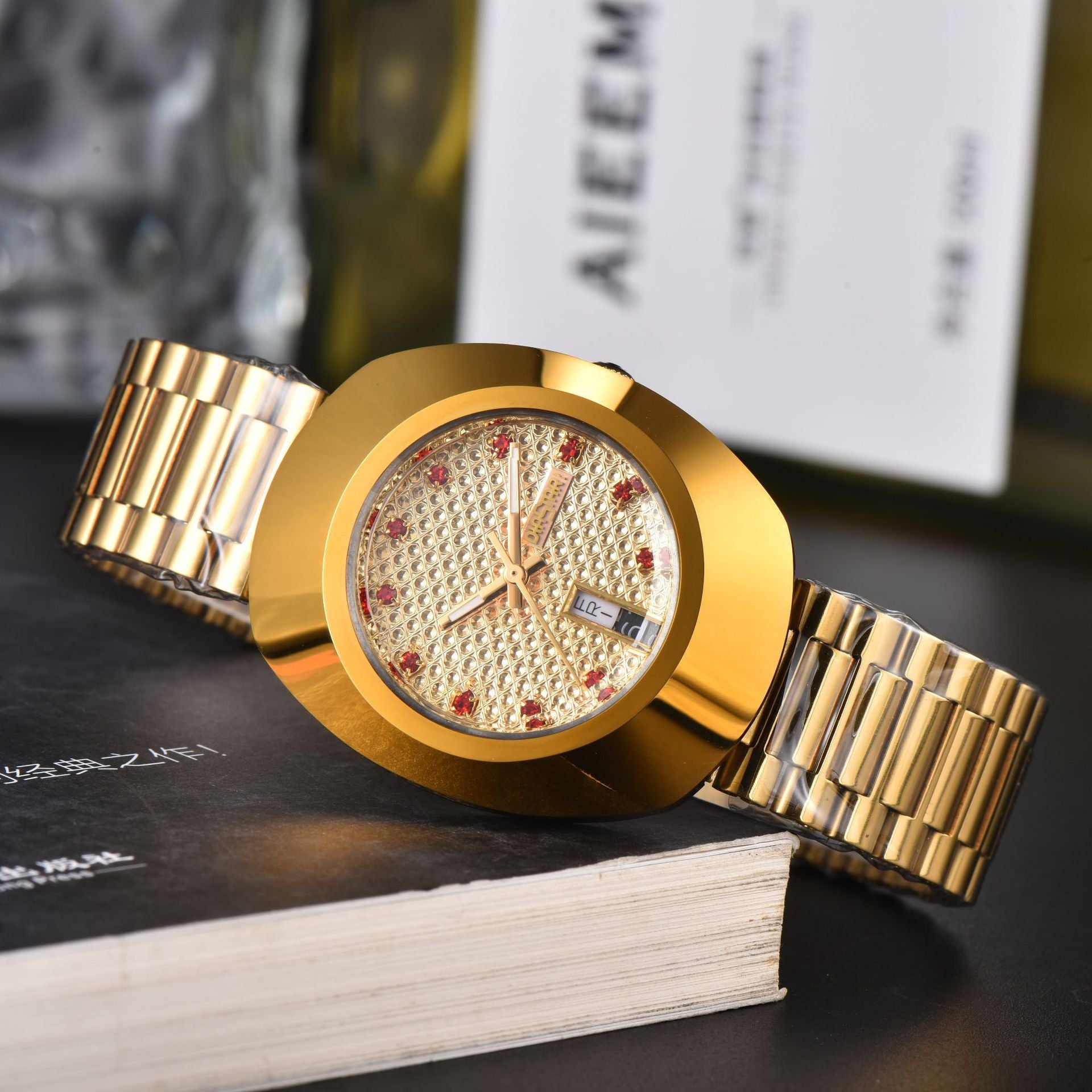 Stylish Sport Quartz Wristwatch